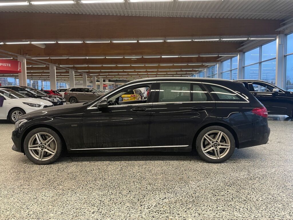 Mercedes-Benz C 2018 Musta