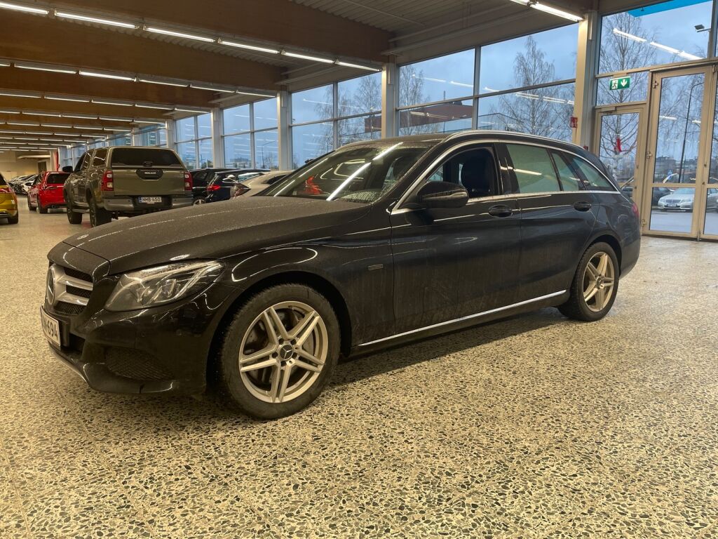 Mercedes-Benz C 2018 Musta