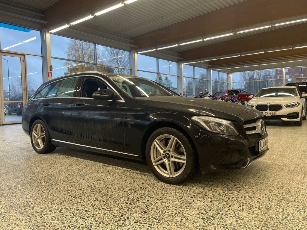 Mercedes-Benz C 2018 Musta