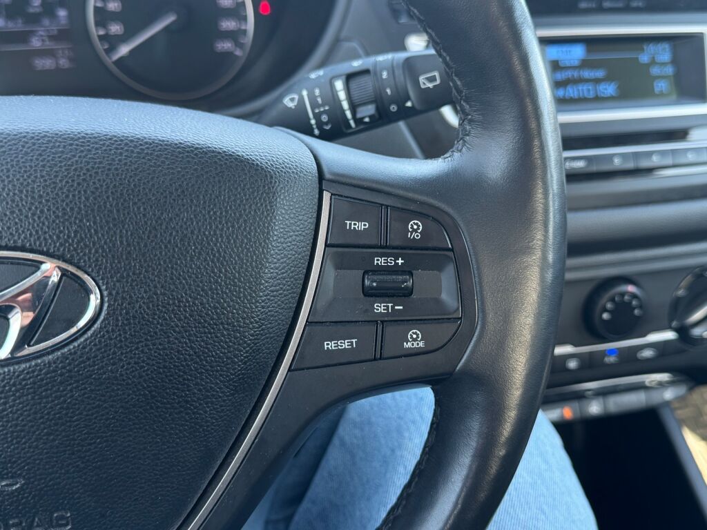 Hyundai i20 5d 2018 Harmaa