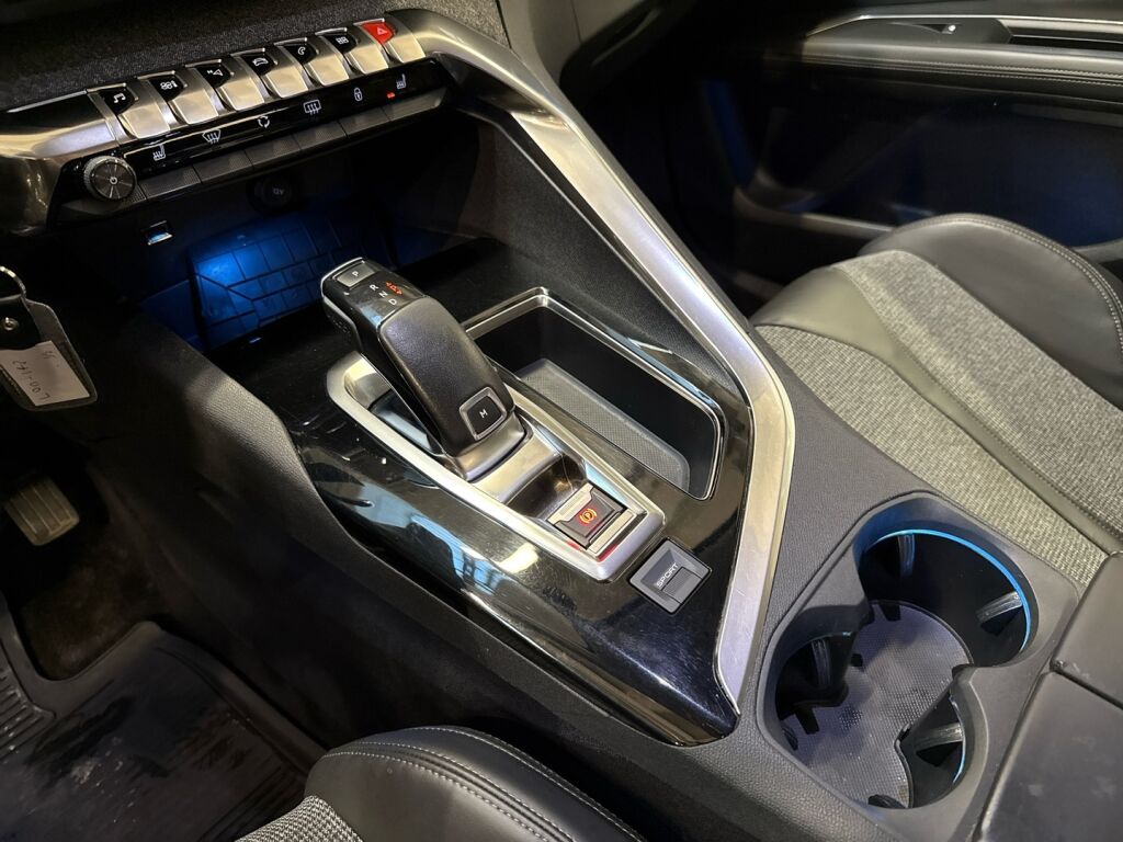 Peugeot 3008 2018 Valkoinen