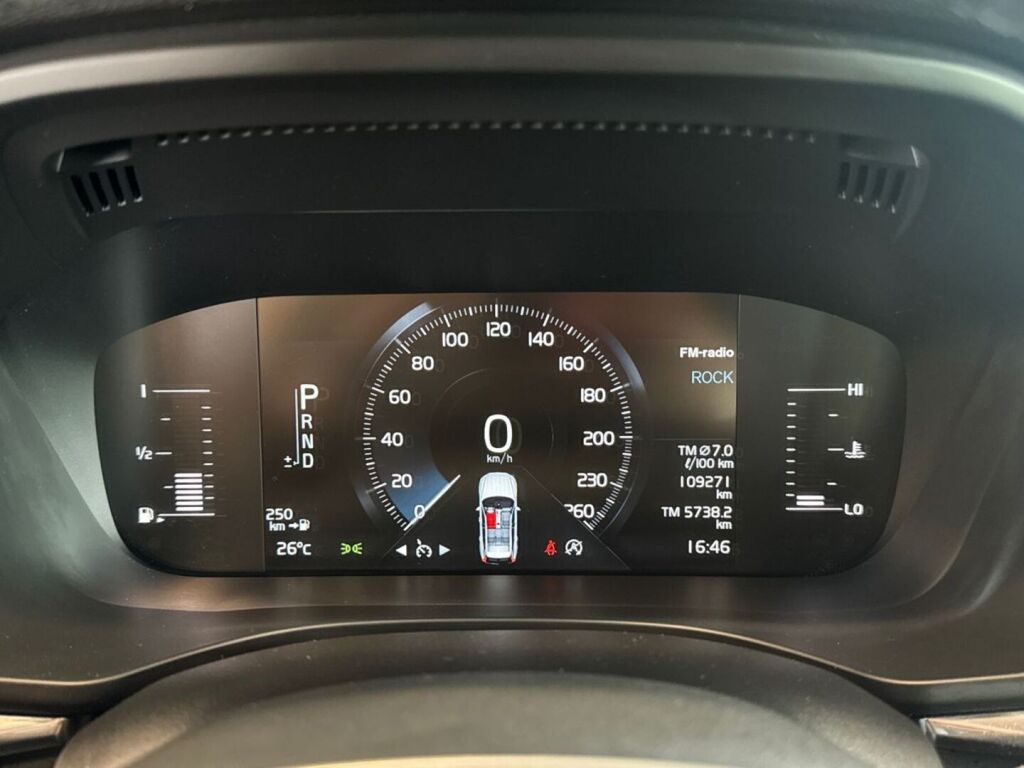 Volvo XC60 2018 Harmaa