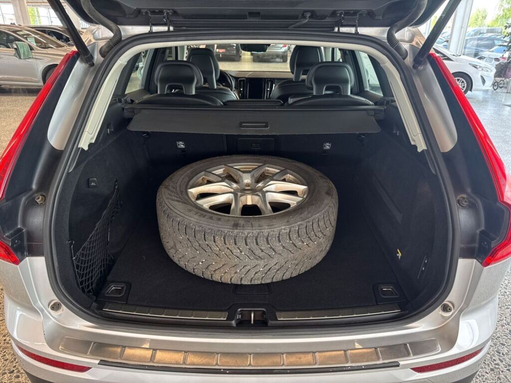 Volvo XC60 2018 Harmaa
