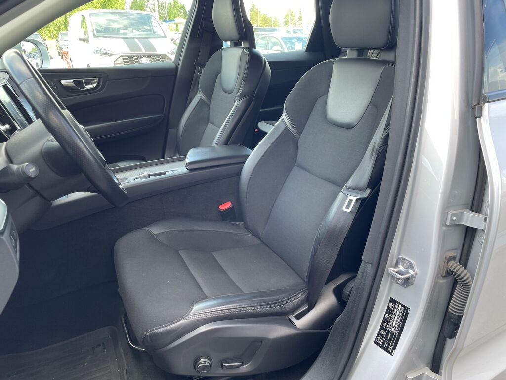 Volvo XC60 2018 Harmaa
