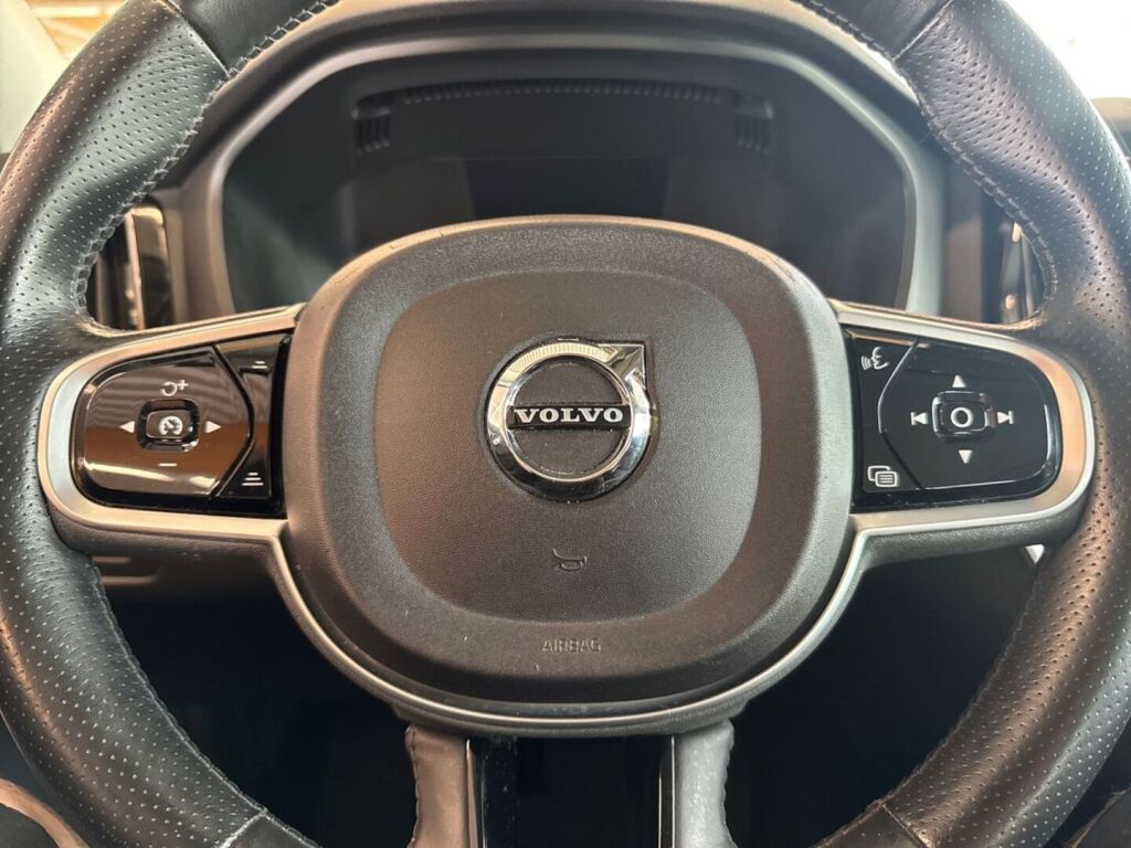 Volvo XC60 2018 Harmaa