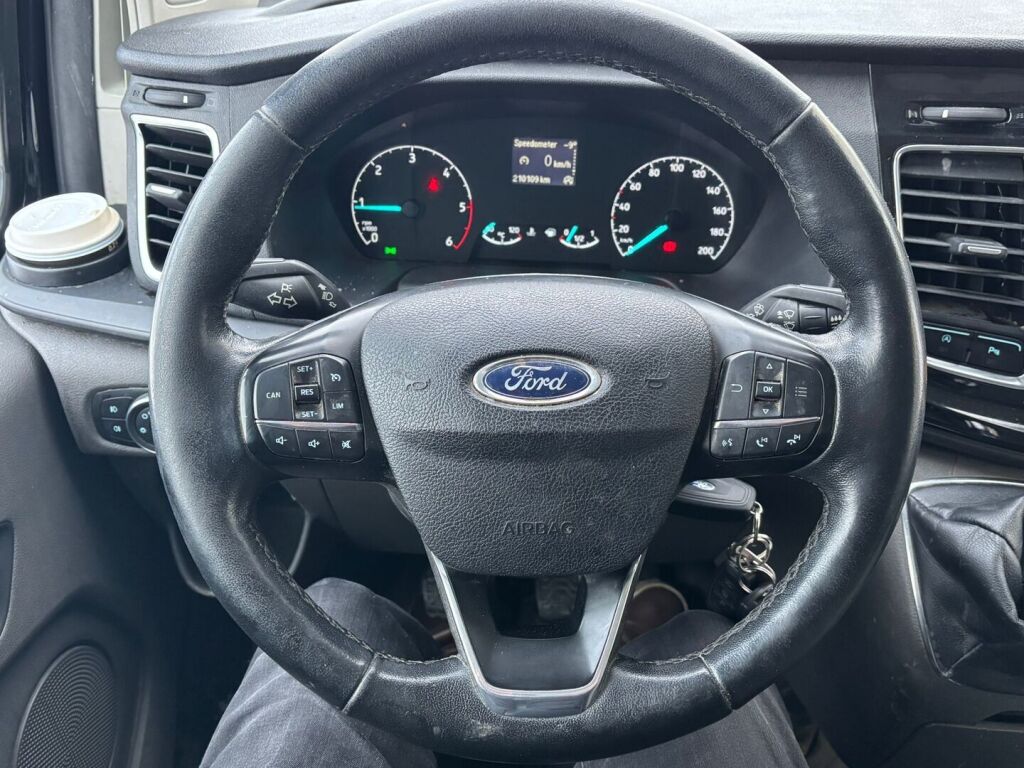 Ford Transit Custom 2018 Musta