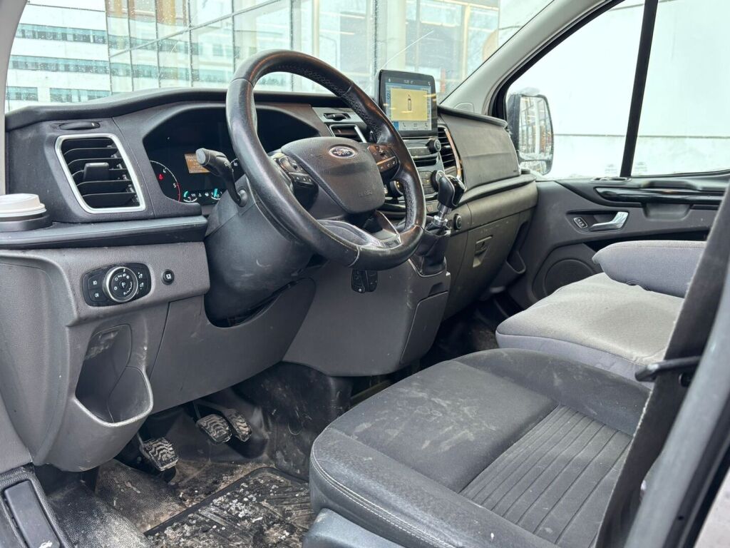 Ford Transit Custom 2018 Musta