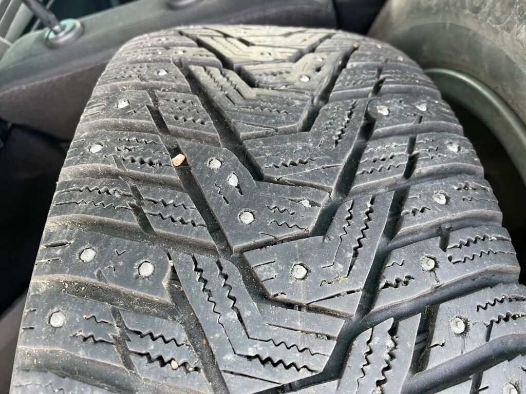 Skoda Karoq 2018 Valkoinen