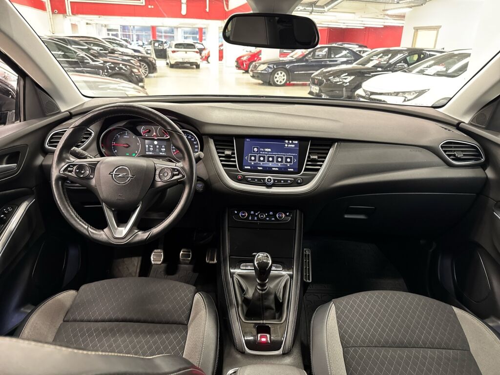 Opel Grandland X 2018 Musta