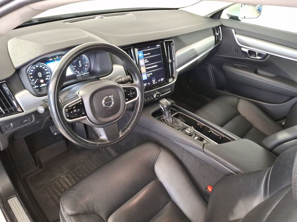 Volvo V90 2018 Valkoinen