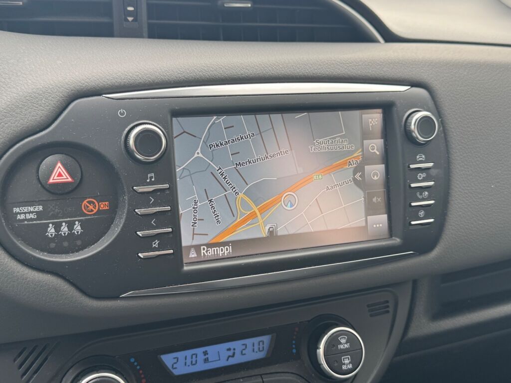 Toyota Yaris 2018 Sininen