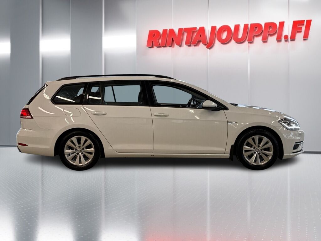 Volkswagen Golf 2019 Valkoinen