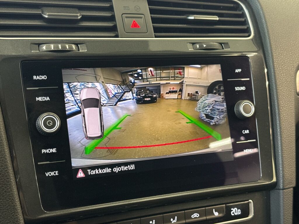 Volkswagen Golf 2019 Valkoinen