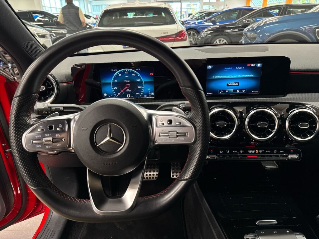 Mercedes-Benz A 2019 Punainen