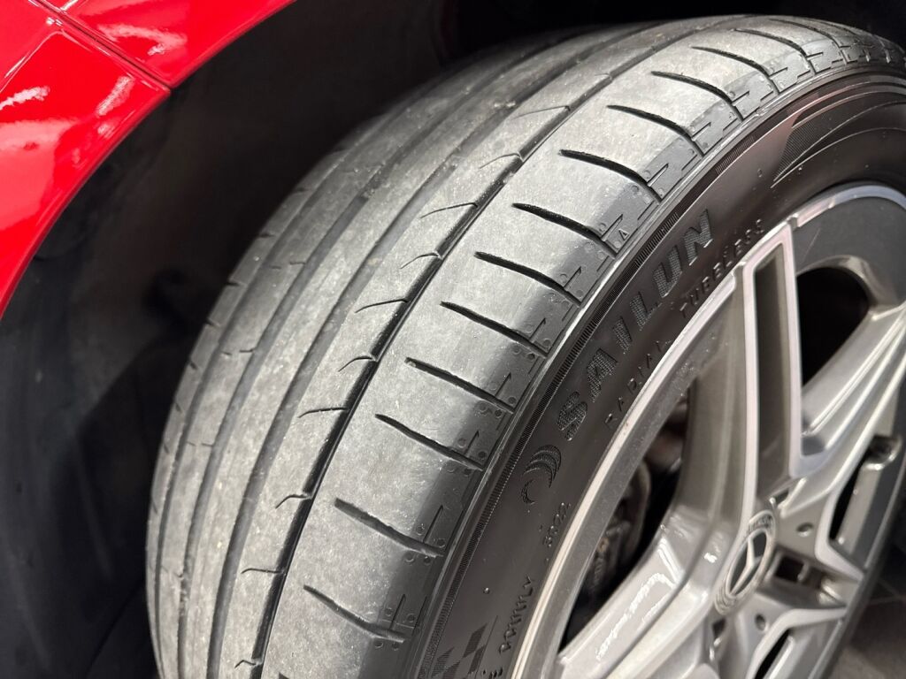 Mercedes-Benz A 2019 Punainen