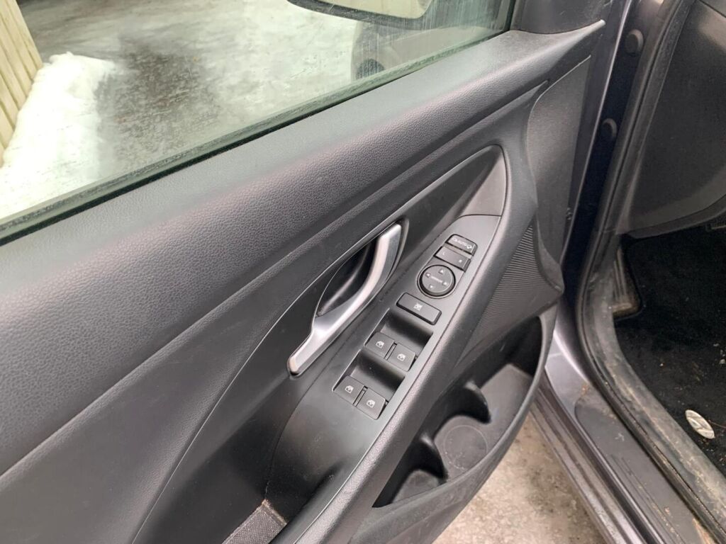 Hyundai i30 Wagon 2019 Harmaa