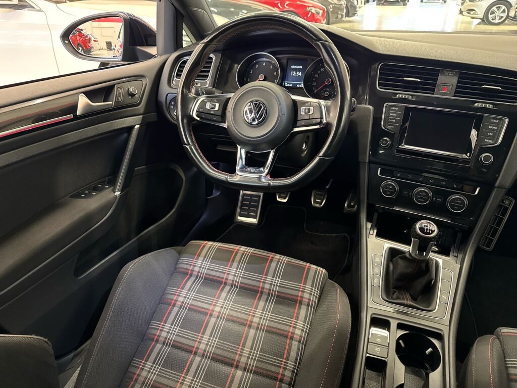 Volkswagen Golf 2014 Sininen