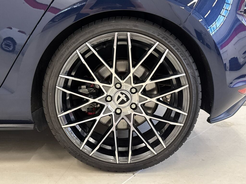 Volkswagen Golf 2014 Sininen