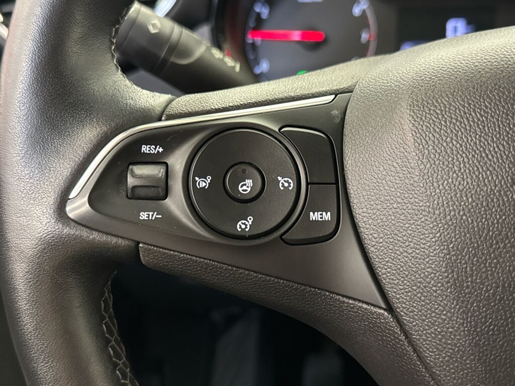 Opel Crossland X 2019 Punainen