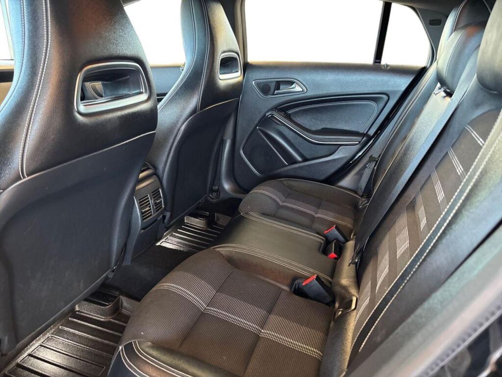 Mercedes-Benz CLA 2019 Musta