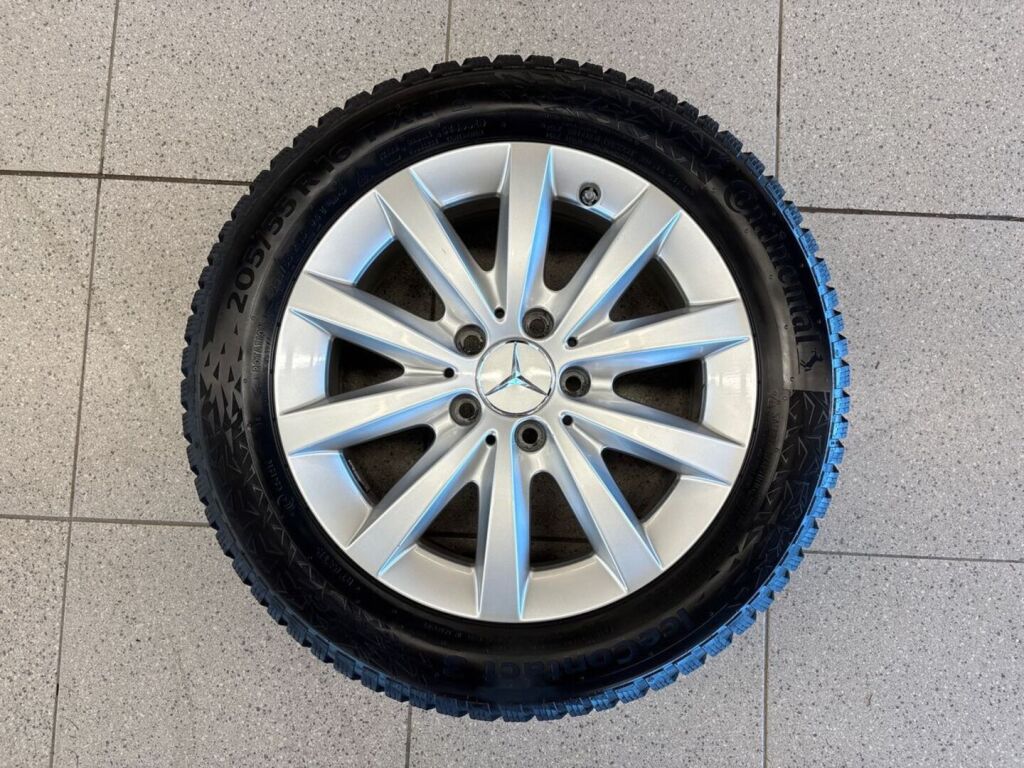 Mercedes-Benz CLA 2019 Musta