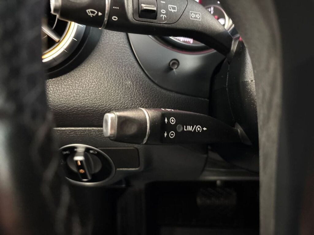 Mercedes-Benz CLA 2019 Musta