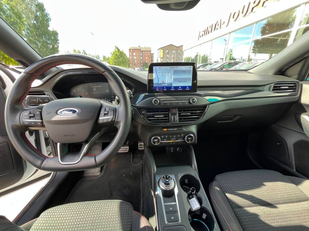 Ford Focus 2019 Valkoinen