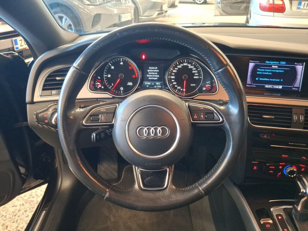Audi A5 2012 Musta