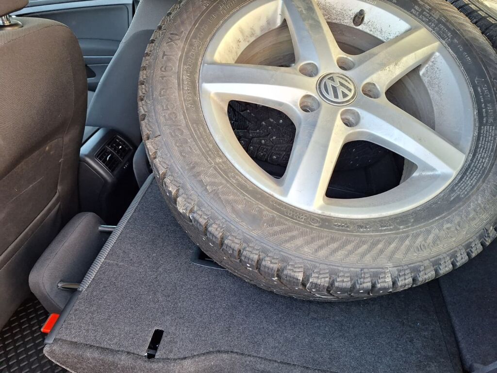 Volkswagen Golf 2014 Punainen