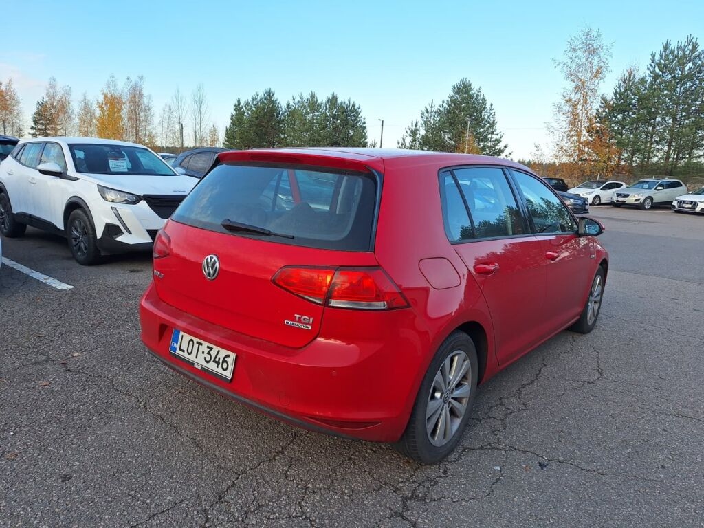 Volkswagen Golf 2014 Punainen