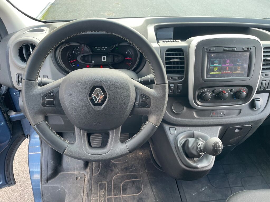 Renault Trafic 2019 Sininen