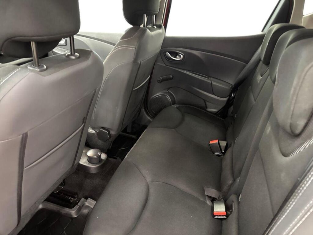 Renault Clio 2018 Punainen