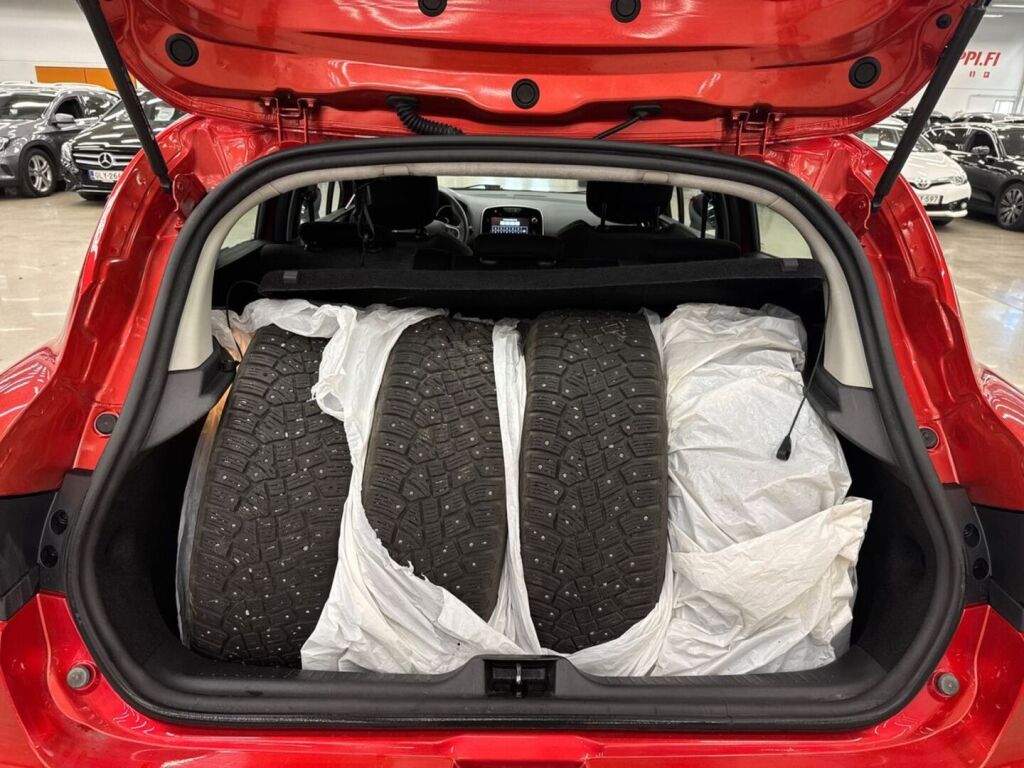 Renault Clio 2018 Punainen