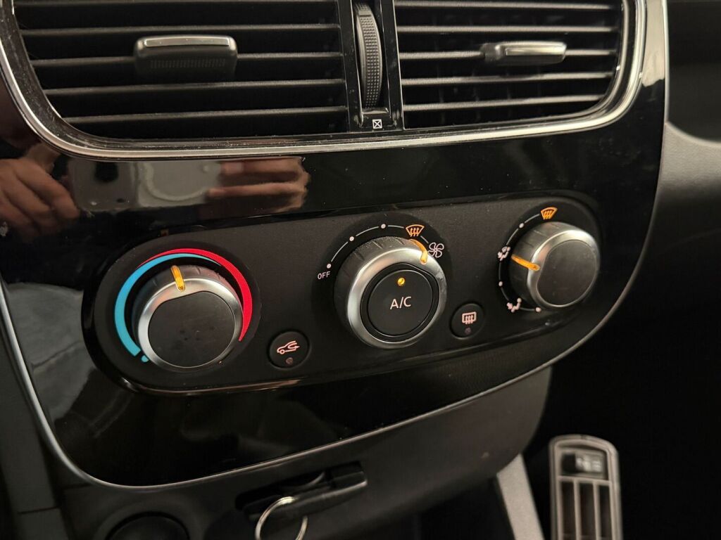 Renault CLIO 2019 Valkoinen