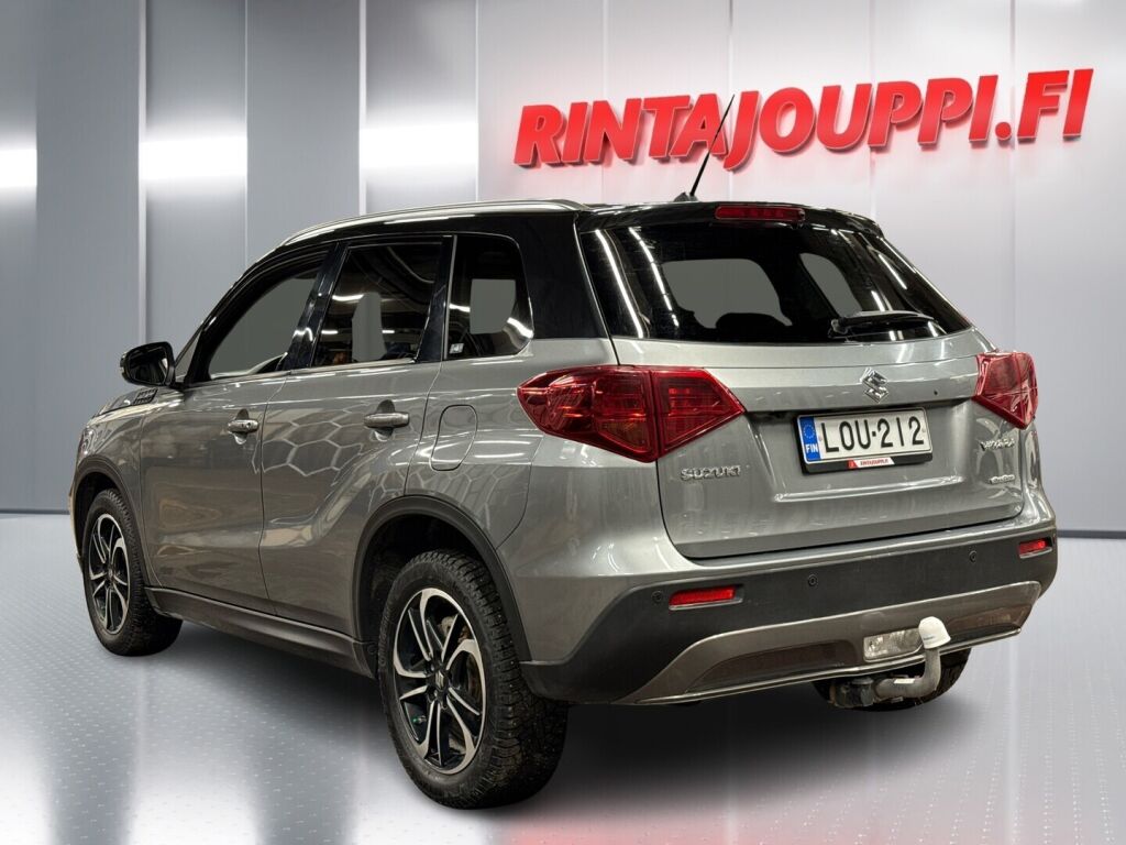 Suzuki Vitara 2019 Harmaa