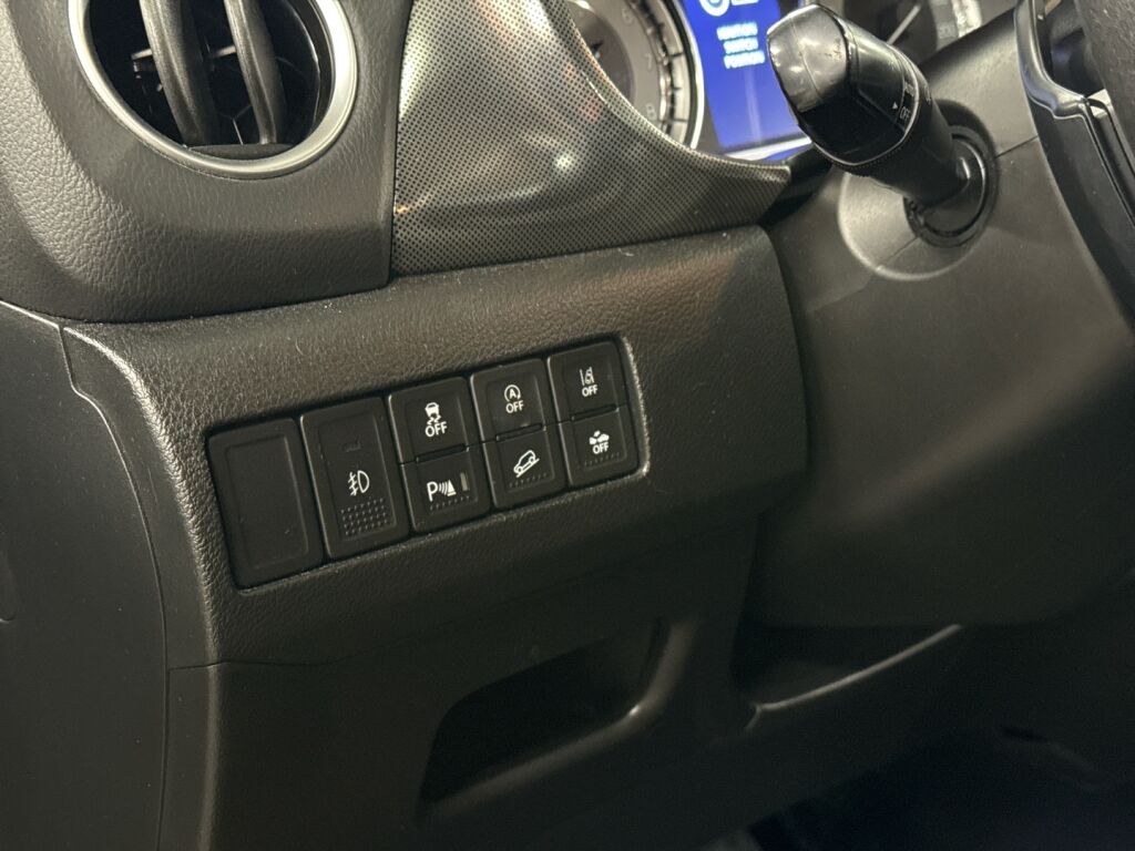 Suzuki Vitara 2019 Harmaa