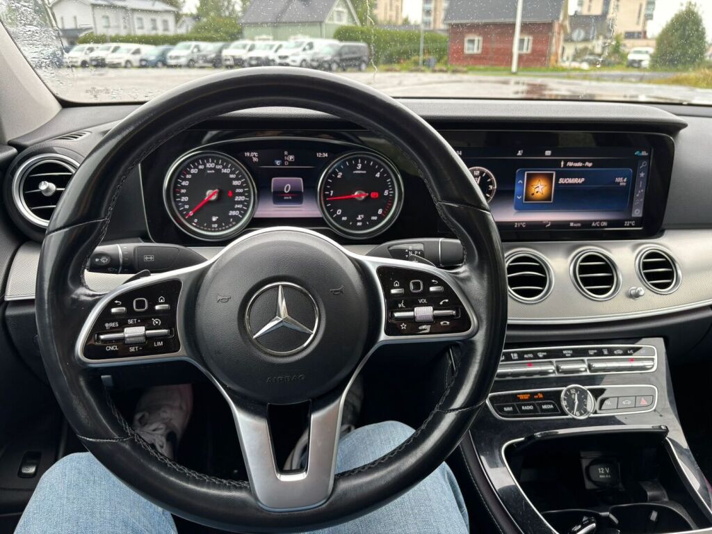 Mercedes-Benz E 2019 Valkoinen
