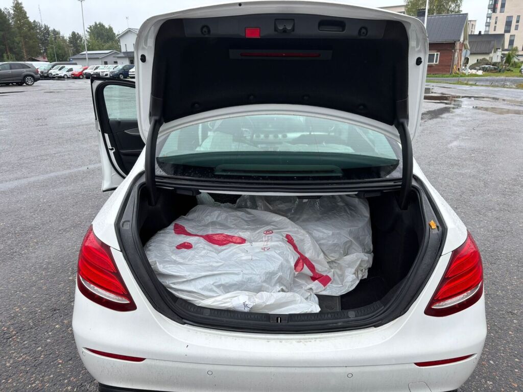 Mercedes-Benz E 2019 Valkoinen