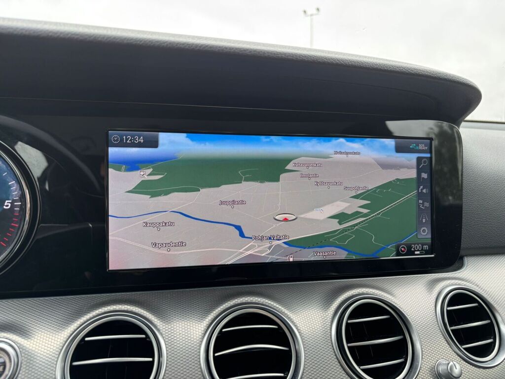 Mercedes-Benz E 2019 Valkoinen