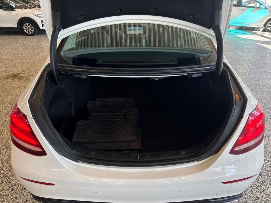 Mercedes-Benz E 2019 Valkoinen