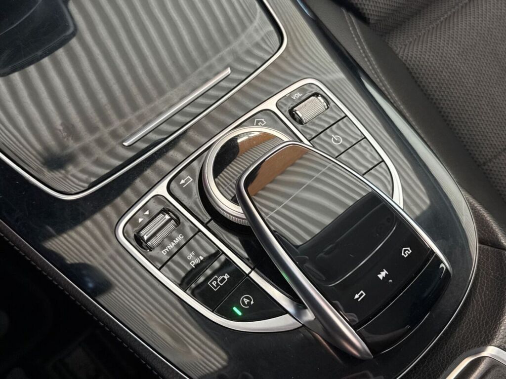 Mercedes-Benz E 2019 Valkoinen