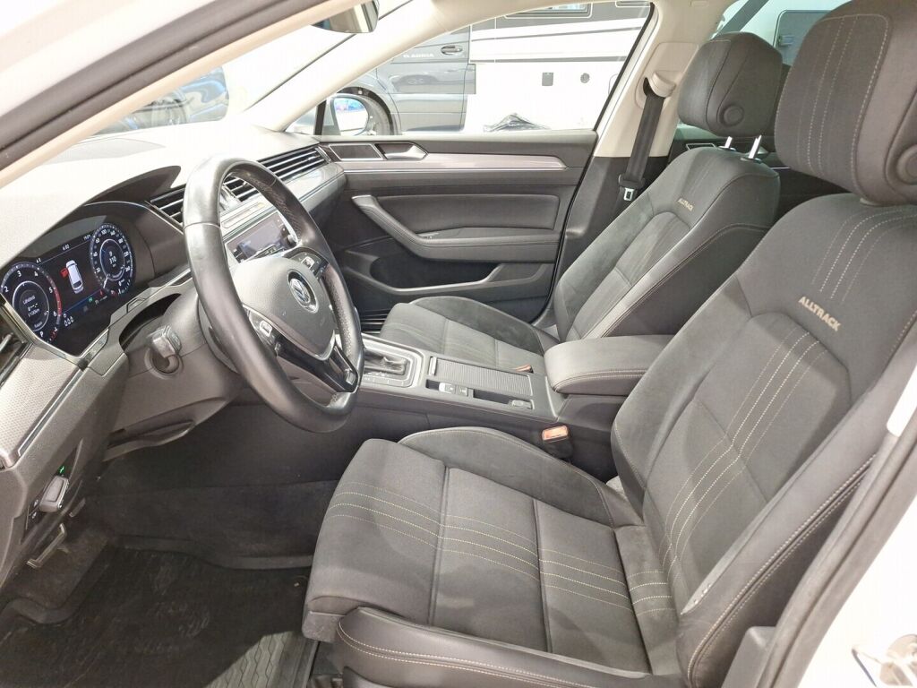 Volkswagen Passat 2019 Valkoinen