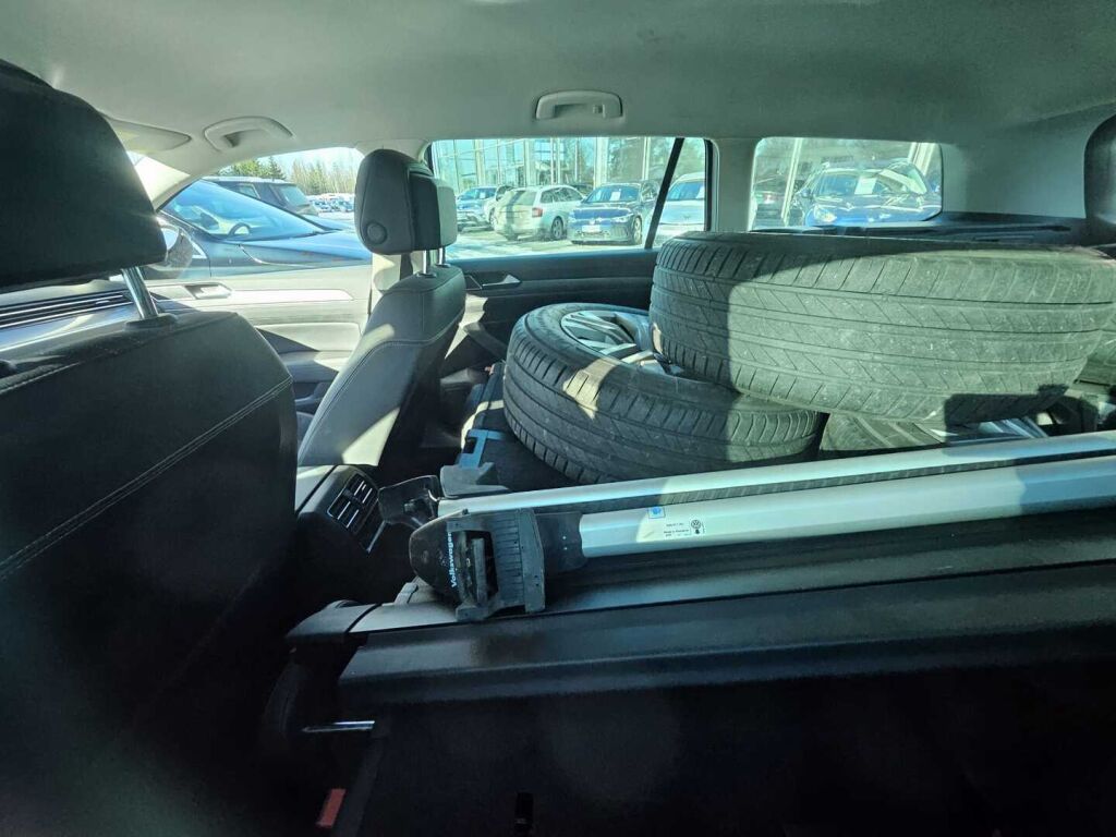 Volkswagen Passat 2019 Valkoinen