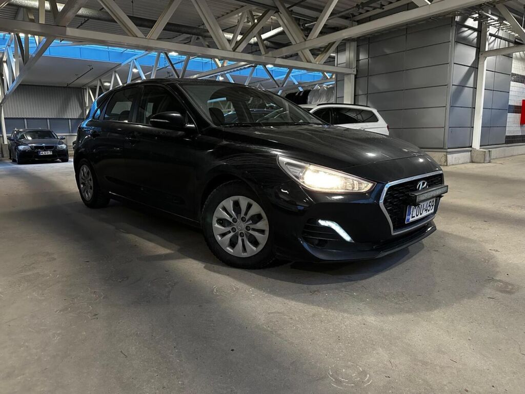 Hyundai i30 Hatchback 2019 Musta