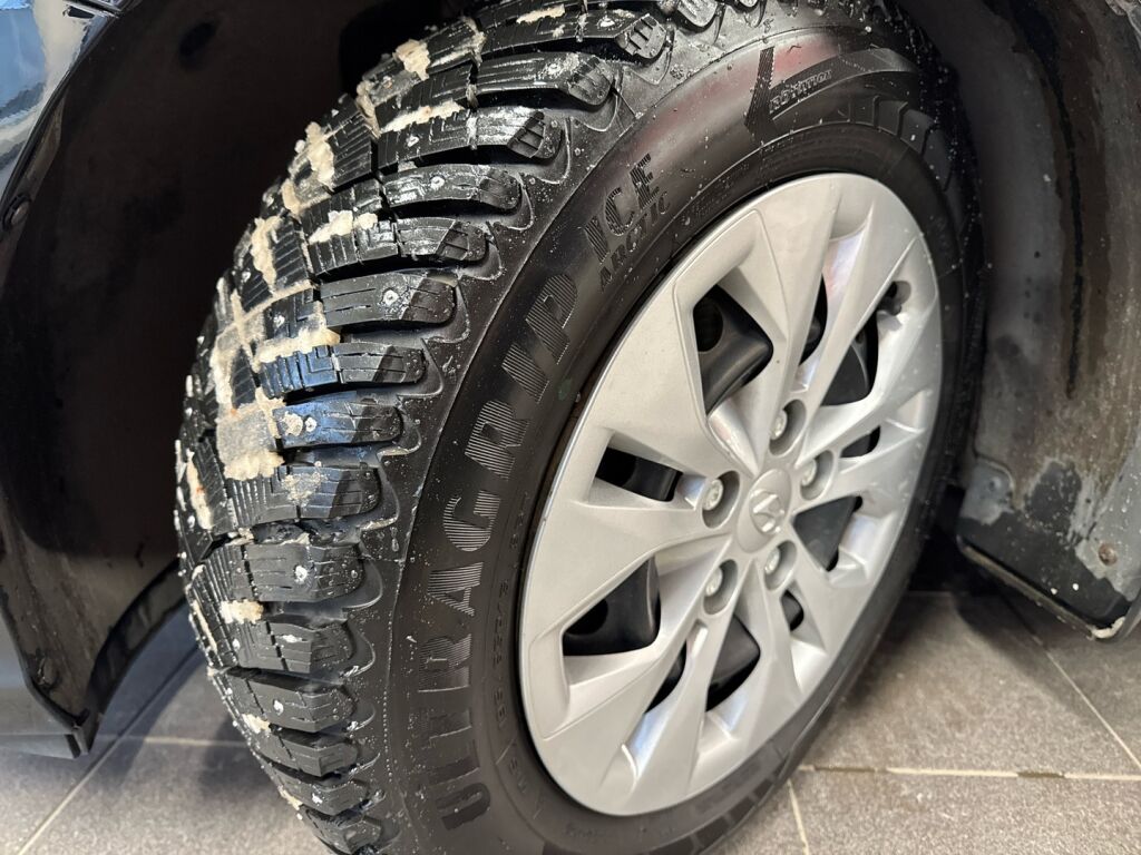 Hyundai i30 Hatchback 2019 Musta