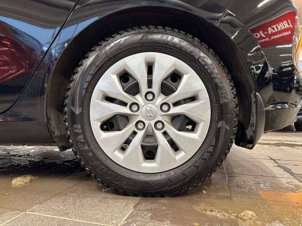 Hyundai i30 Hatchback 2019 Musta