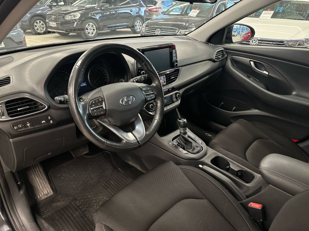 Hyundai i30 Wagon 2019 Musta