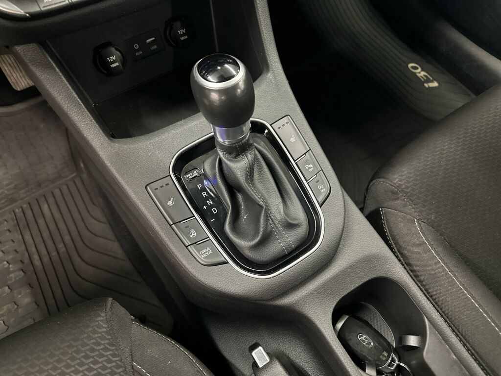 Hyundai i30 Wagon 2019 Musta