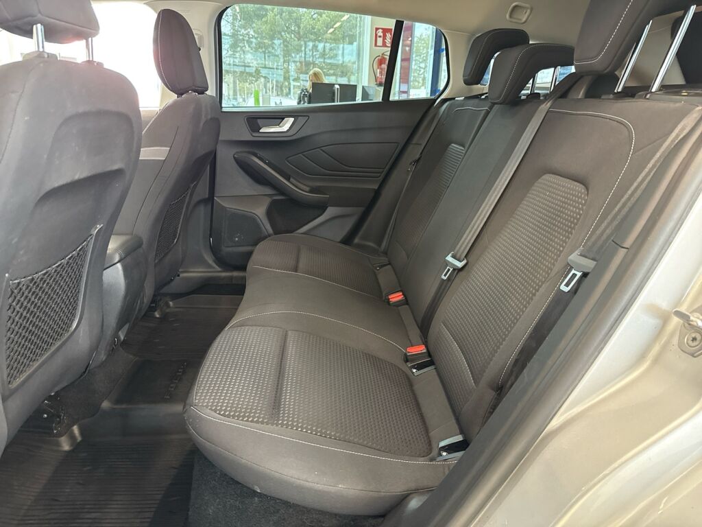 Ford Focus 2019 Harmaa