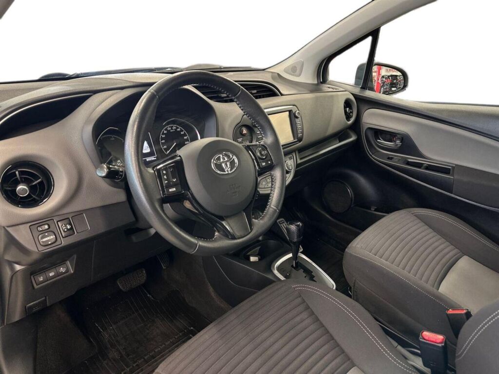 Toyota Yaris 1,5 Hybrid Active 5ov 2018, photo 6/21